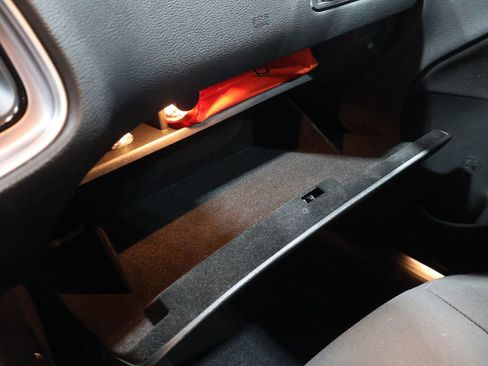 Used 2022 Dodge Challenger GT image 31