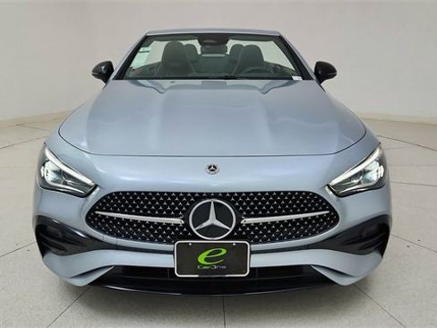 Used 2025 Mercedes-Benz CLE 300 4MATIC Cabriolet image 19