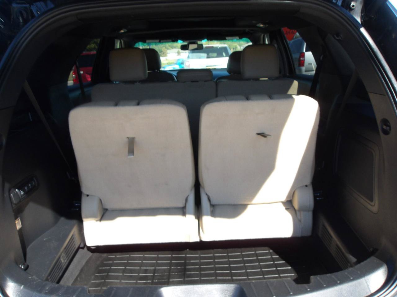 Used 2016 Ford Explorer Limited w/ Equipment Group 301A FWD image 13