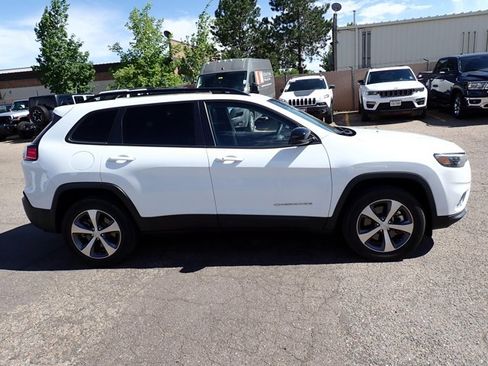 Used 2022 Jeep Cherokee Limited AWD/4WD image 13