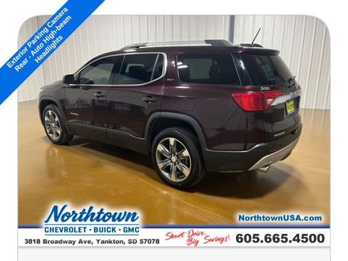 Used 2017 GMC Acadia SLT image 3
