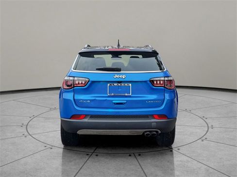 Certified 2022 Jeep Compass Limited image 11
