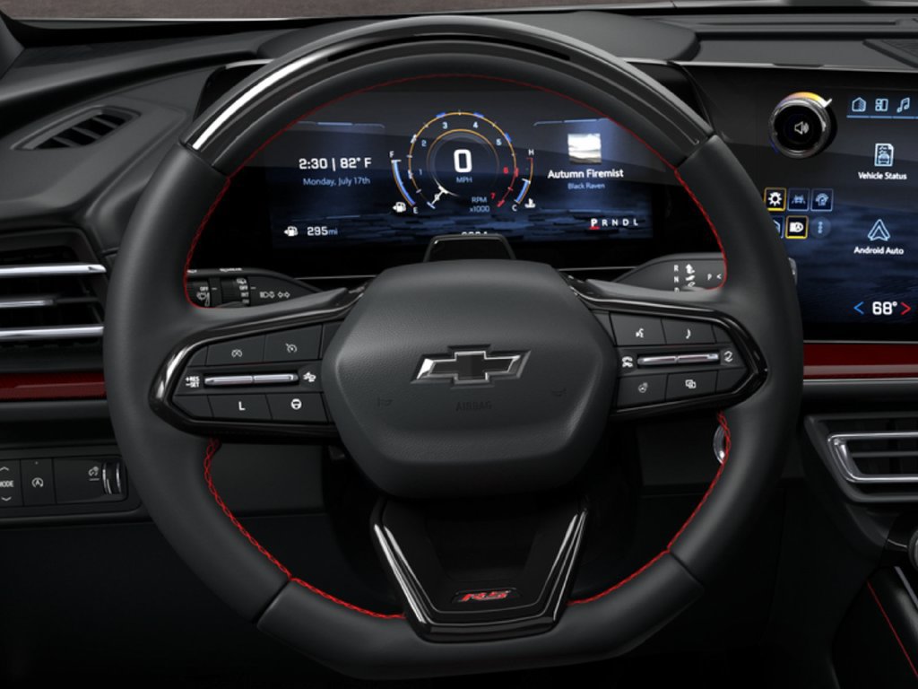 New 2026 Chevrolet Traverse RS w/ LPO, Floor Liner Package FWD image 8