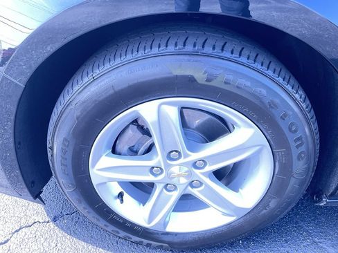 Used 2025 Chevrolet Malibu LS FWD image 32