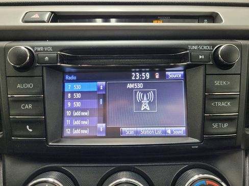 Used 2016 Toyota RAV4 LE AWD/4WD image 25