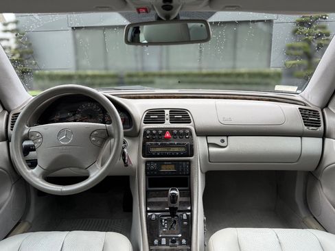 Used 2001 Mercedes-Benz CLK 430 Coupe image 22