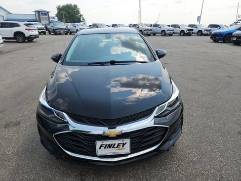 Used 2019 Chevrolet Cruze LT w/ Convenience Package FWD image 7