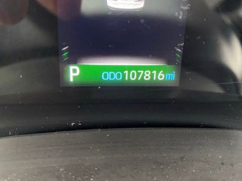 Used 2022 Toyota Sienna XSE FWD image 5