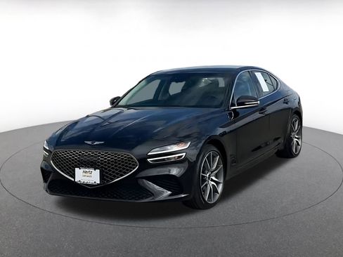 Used 2025 Genesis G70 2.5T image 7