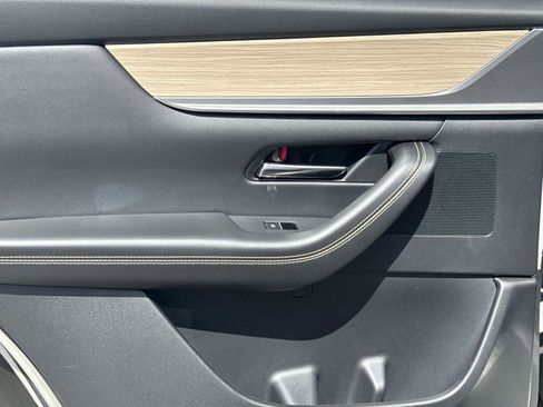 Certified 2025 MAZDA CX-90 3.3 Turbo w/ Preferred Package image 13