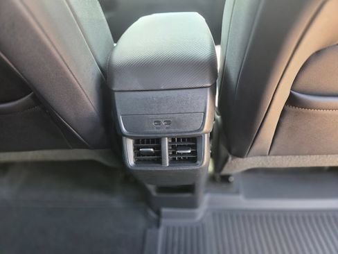 Used 2026 Chevrolet Equinox LT w/ Convenience Package II FWD image 12