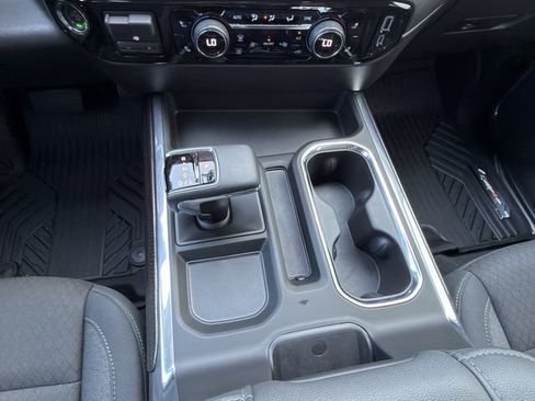 Used 2026 Chevrolet Silverado 1500 LT Trail Boss w/ LPO, Dark Essentials Package AWD/4WD image 21