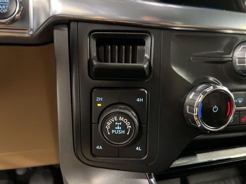 Certified 2022 Ford F150 Lariat w/ Equipment Group 502A High AWD/4WD image 18