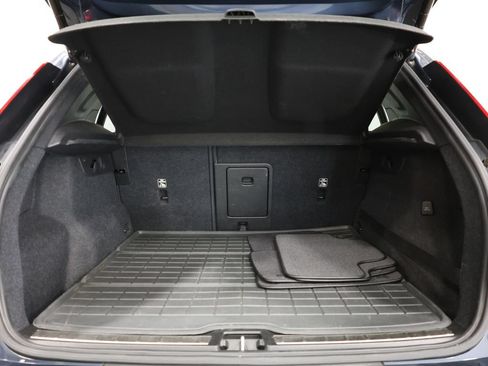 Used 2021 Volvo XC40 T5 Inscription w/ Protection Package AWD/4WD image 27