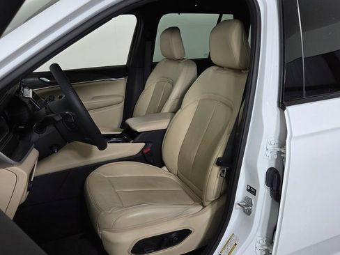 Used 2023 Jeep Grand Cherokee Limited w/ Luxury Tech Group II image 15