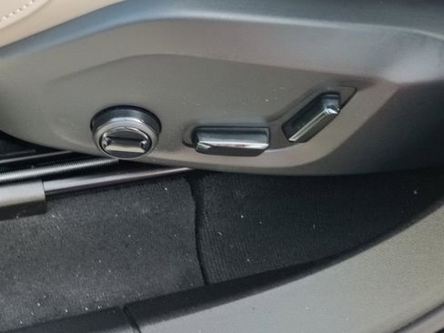 New 2026 Volvo XC60 B5 Plus w/ Protection Package Premier image 10