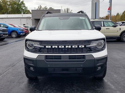 New 2025 Ford Bronco Sport Outer Banks image 2