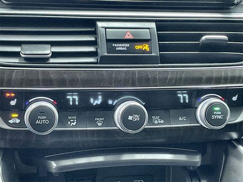 Used 2021 Honda Accord Touring image 29