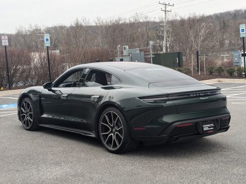 Used 2025 Porsche Taycan image 4