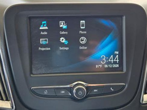 Used 2017 Chevrolet Malibu LT FWD image 19