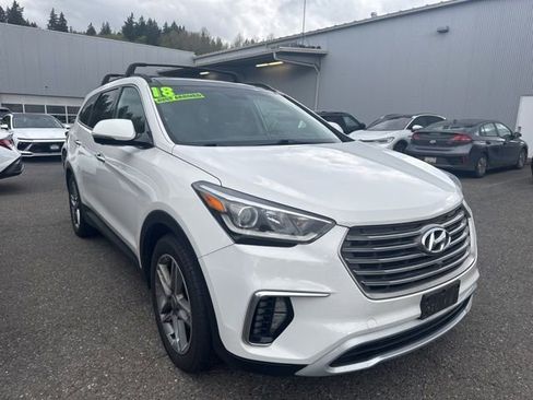 Used 2018 Hyundai Santa Fe SE image 5