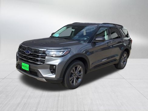 New 2026 Ford Explorer Active w/ Active Comfort Package AWD/4WD image 2