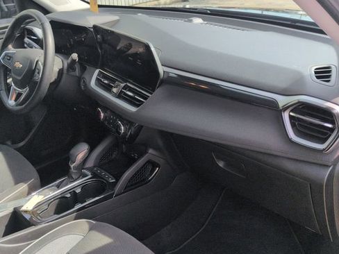 Used 2024 Chevrolet TrailBlazer LT w/ LT Cold Weather Package image 29