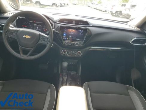 Certified 2023 Chevrolet TrailBlazer LT w/ Convenience Package FWD image 14