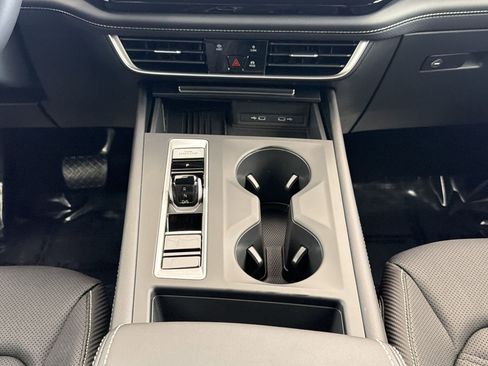 New 2026 Volkswagen Atlas Cross Sport SE AWD/4WD image 24