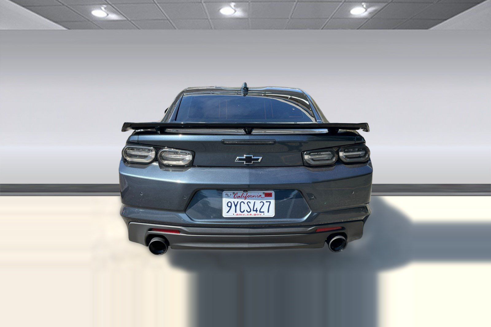 Used 2023 Chevrolet Camaro LT RWD image 5