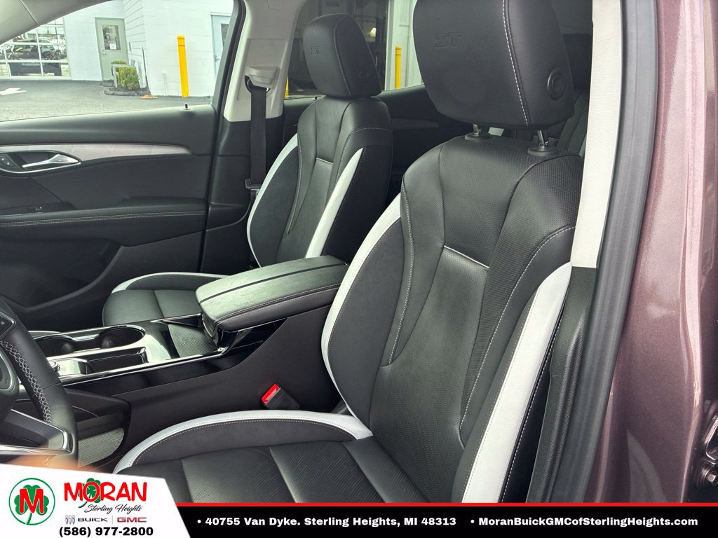 Certified 2024 Buick Envision Sport Touring AWD/4WD image 7