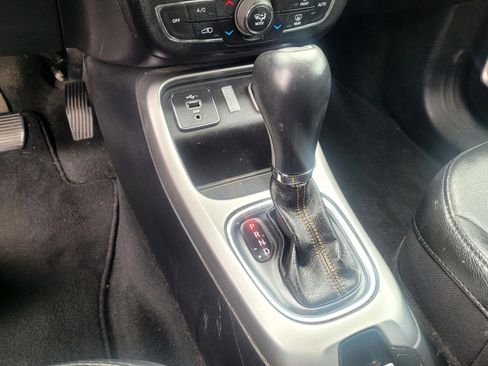 Used 2020 Jeep Compass Latitude w/ Popular Equipment Group image 19