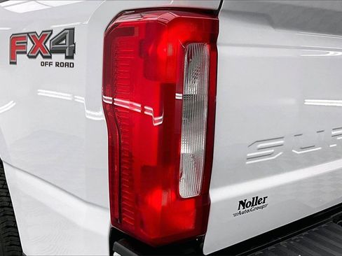 Used 2024 Ford F250 XLT w/ FX4 Off-Road Package image 31