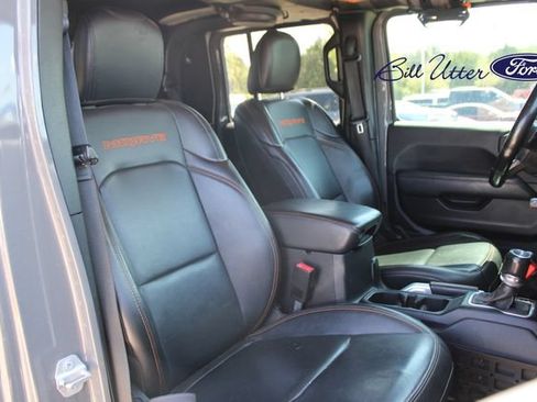 Used 2020 Jeep Gladiator Mojave AWD/4WD image 11