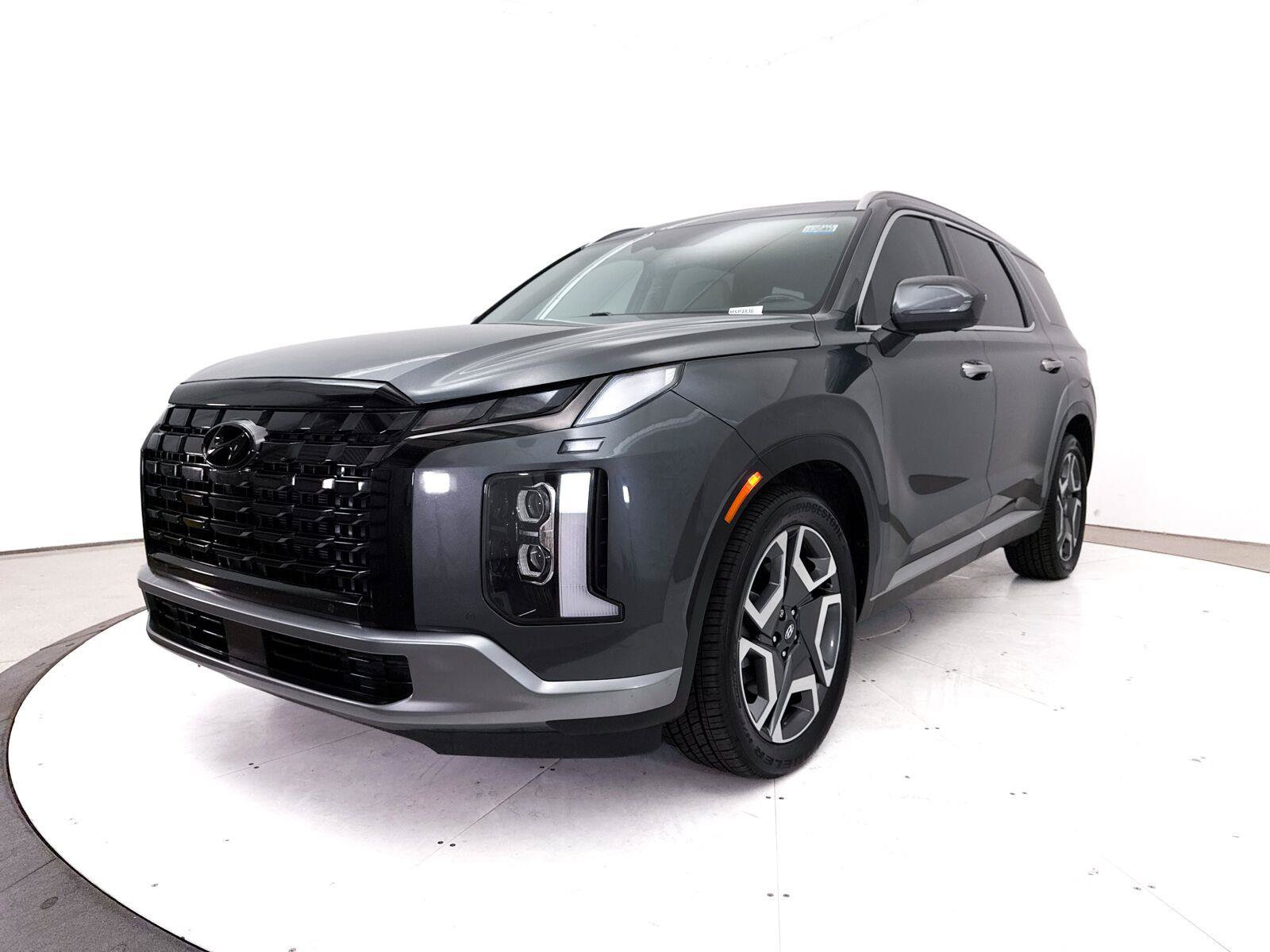 Used 2024 Hyundai Palisade SEL w/ Premium Package FWD image 17