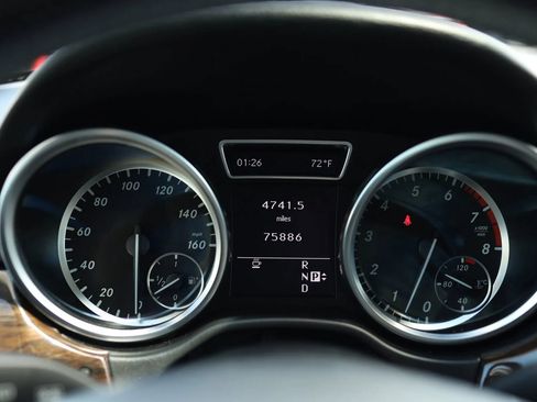 Used 2012 Mercedes-Benz ML 350 4MATIC image 26