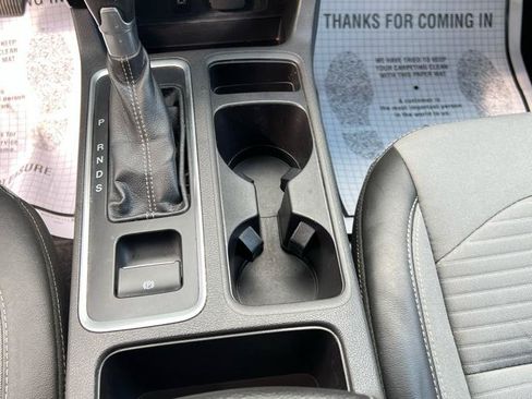 Used 2017 Ford Escape SE w/ SE Sport Appearance Package FWD image 24