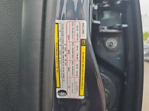 Used 2025 RAM 2500 Big Horn AWD/4WD image 30