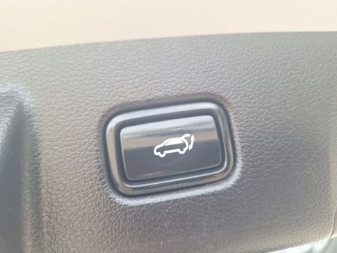 Used 2022 Kia Telluride EX w/ EX Premium Package image 18