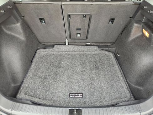 Used 2023 Volkswagen Taos SE image 29