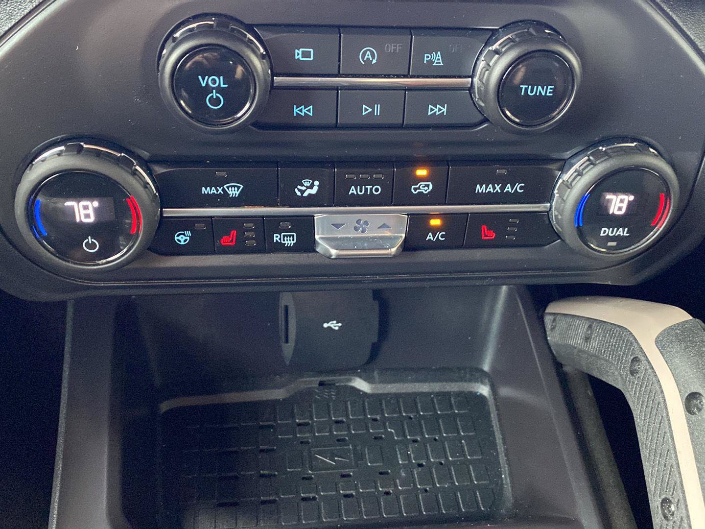Used 2024 Ford Bronco Outer Banks AWD/4WD image 32