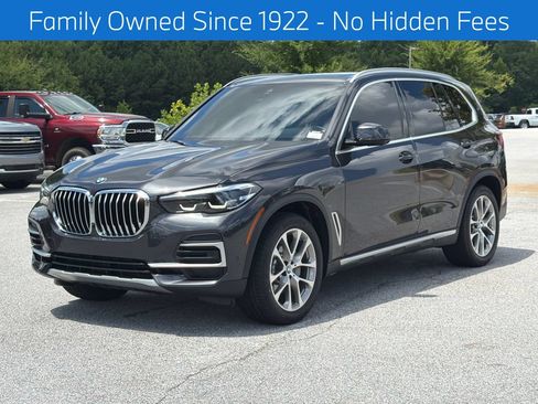 Used 2022 BMW X5 xDrive40i w/ Premium Package AWD/4WD image 3