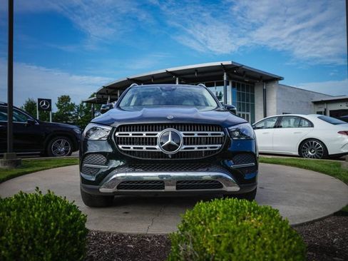 Used 2024 Mercedes-Benz GLE 350 4MATIC image 2