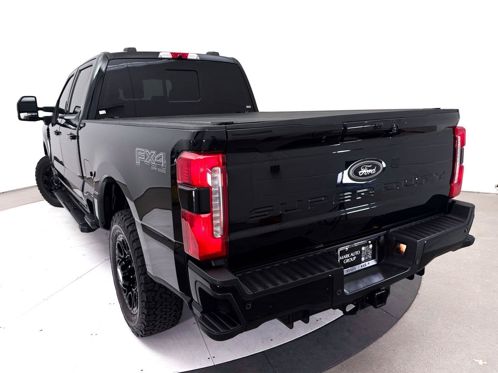 Used 2023 Ford F250 Lariat w/ Lariat Ultimate Package AWD/4WD image 9