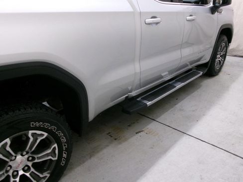 Used 2019 GMC Sierra 1500 SLE w/ SLE Value Package image 13