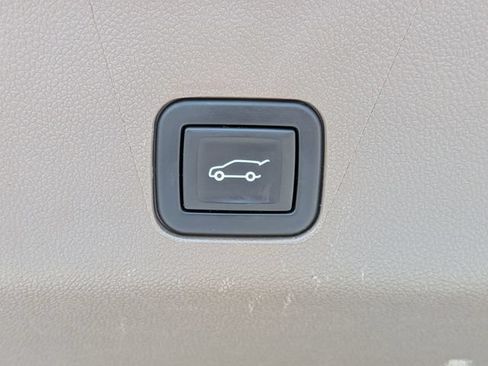 Used 2023 GMC Yukon Denali w/ Denali Reserve Package AWD/4WD image 21