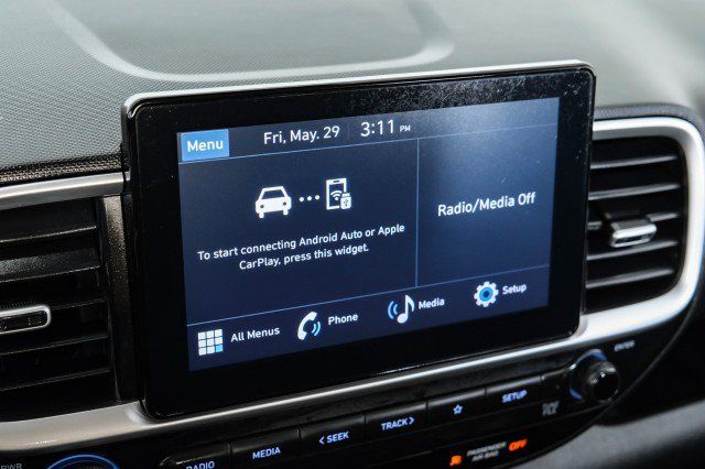 Used 2024 Hyundai Venue SEL FWD image 26