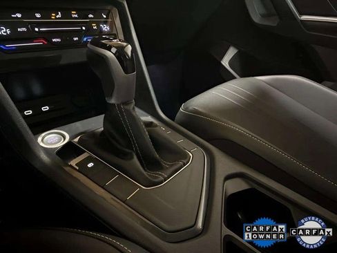 Used 2023 Volkswagen Tiguan SE w/ Panoramic Sunroof Package image 58