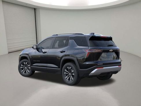 New 2026 Chevrolet Equinox LT w/ Convenience Package II image 3