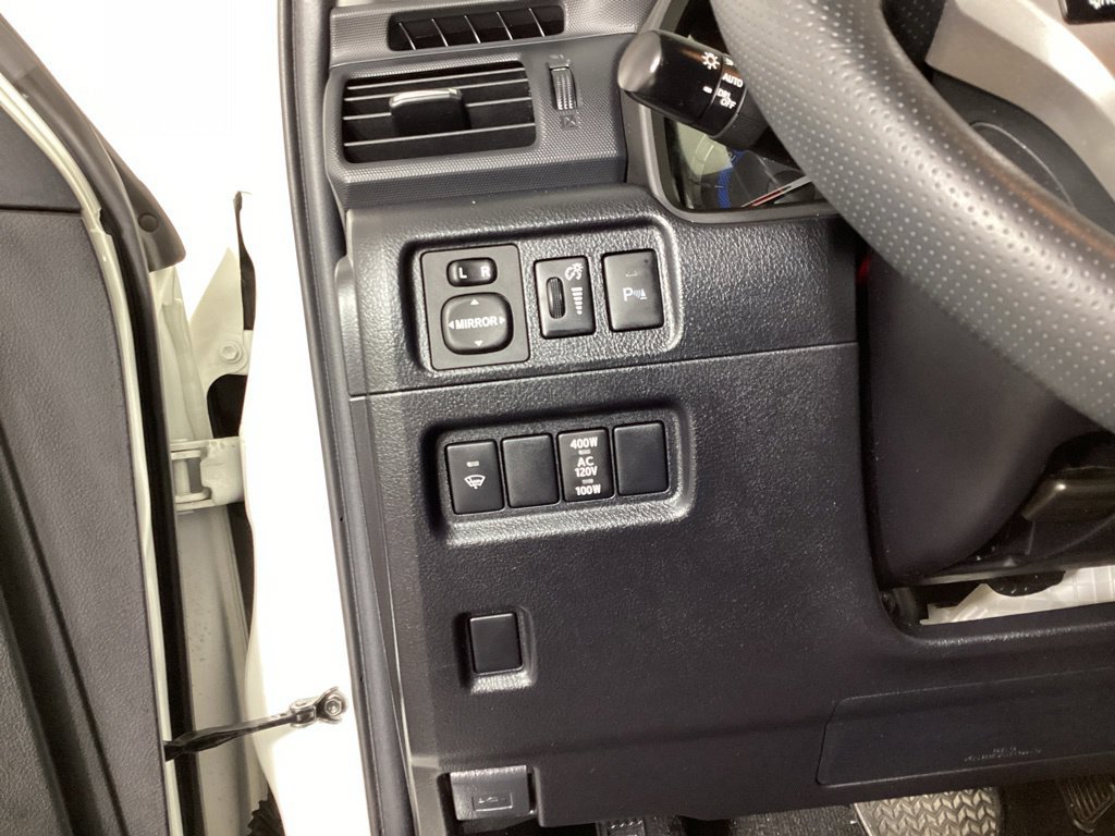 Used 2019 Toyota 4Runner Limited AWD/4WD image 12